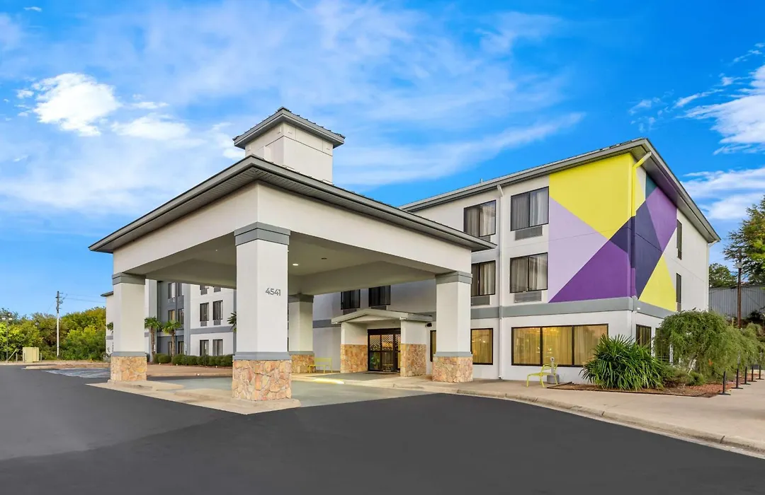 Spark By Hilton Tuscaloosa University-1