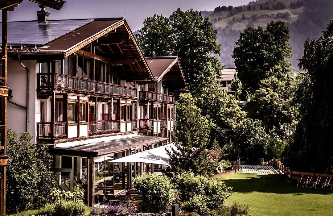 Kitzhof Mountain Design Resort 4 Sterne Superior-1