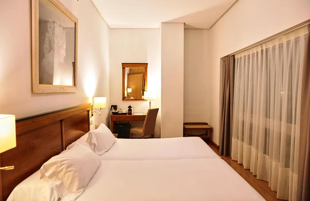 Hotel Bécquer-1
