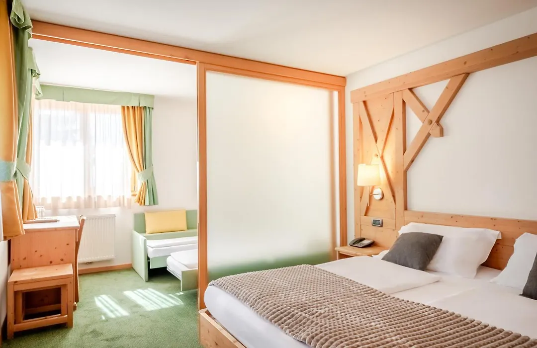 Hotel Alpine Mugon-1