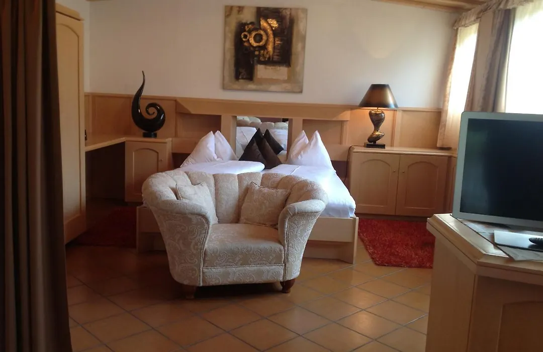 Hotel Restaurant Kirchsteiger-1