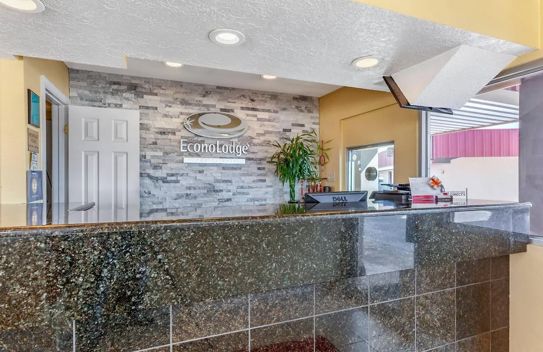 Econo Lodge Clovis-1