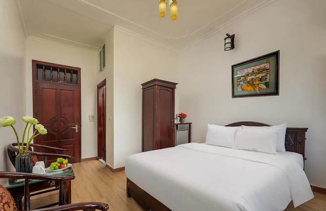 Viet Nhat Hotel-1