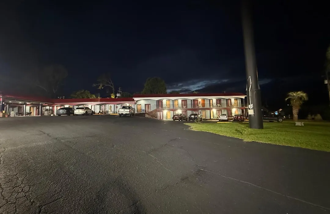Lake Marion Inn-1