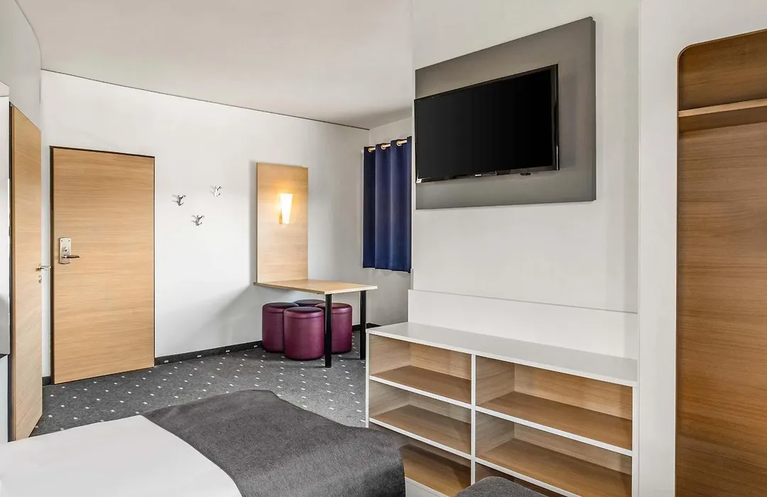 B&B Hotel Hamburg-Altona-1