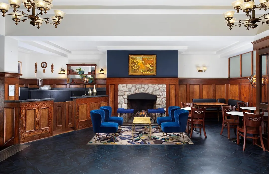 Huntingdon Hotel And Suites-1