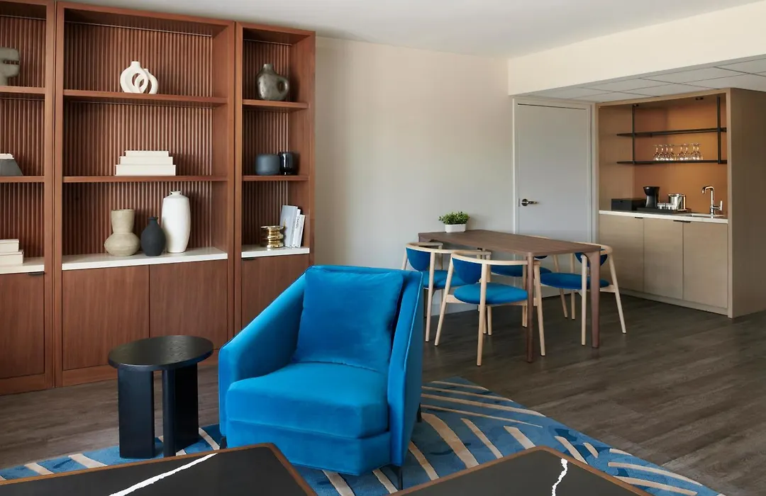 Kingston Marriott Hotel-1