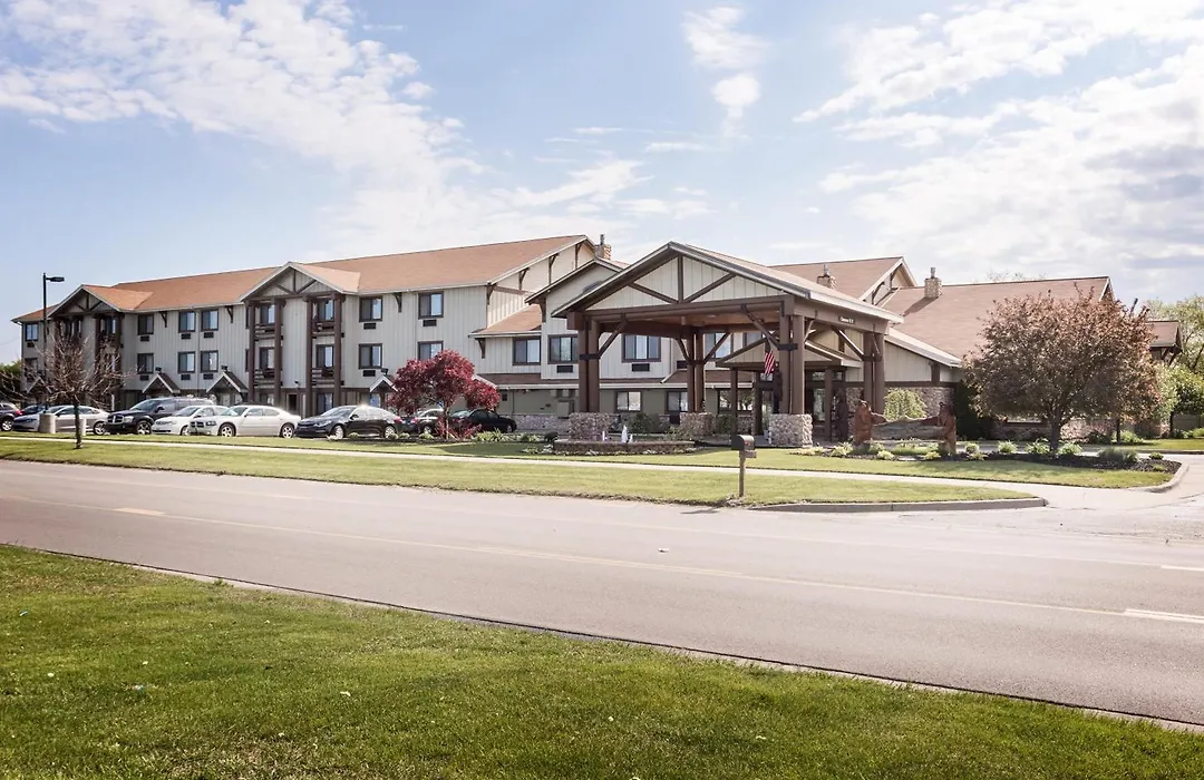 White Pine Inn & Suites-1
