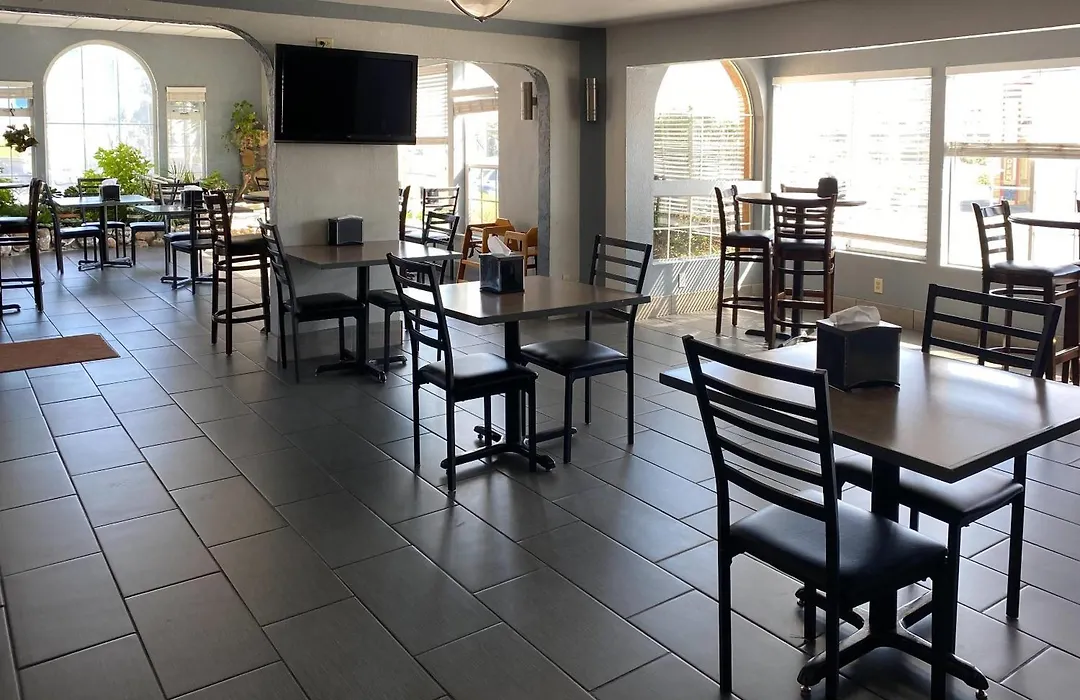 Clarion Hotel By Humboldt Bay-1