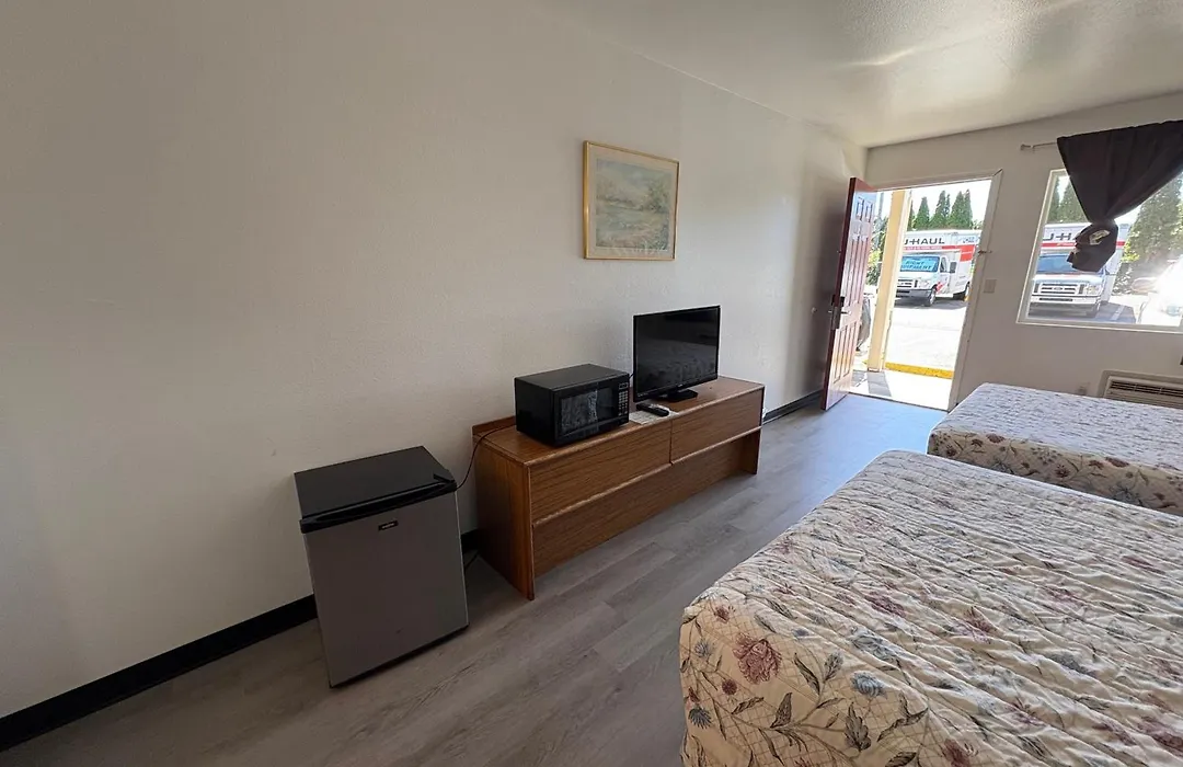 Fairground Inn-1