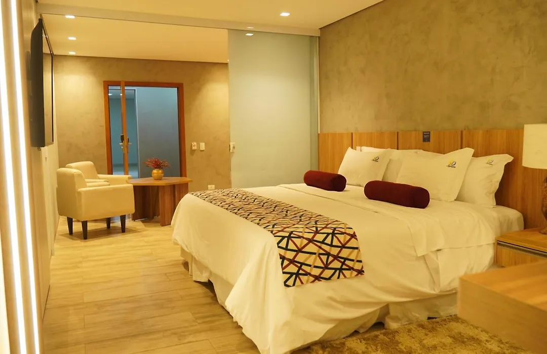 Serata Hotel-1