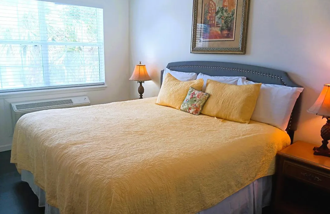 The Cozy Inn-1