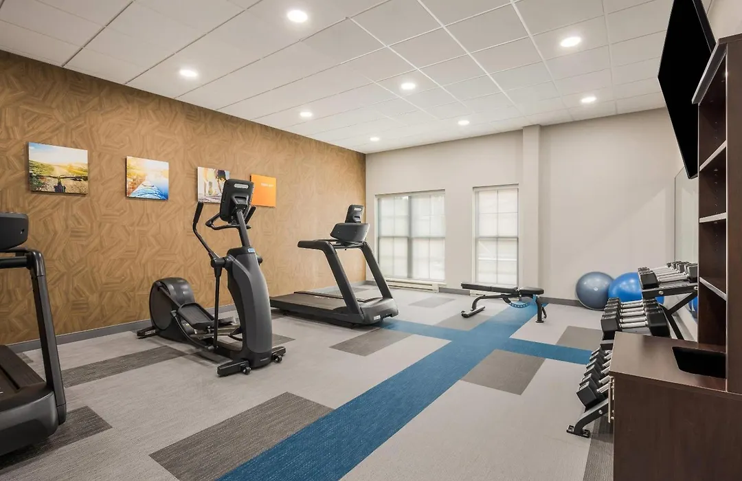 Mainstay Suites Gaylord-1