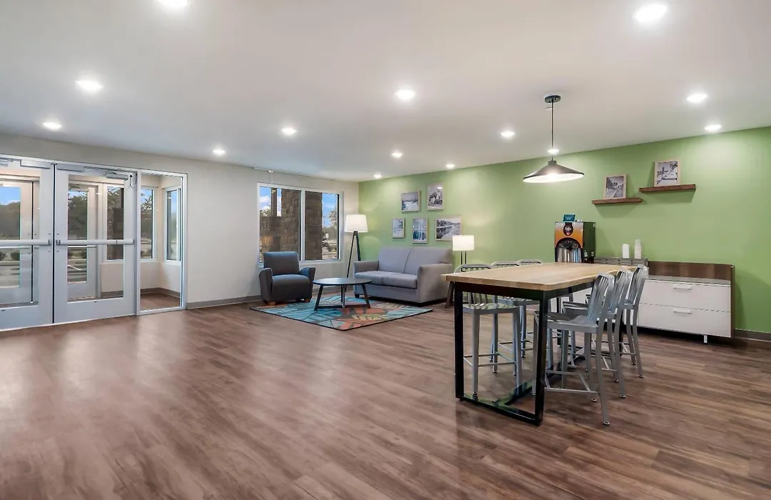 Woodspring Suites Tampa Airport North Veterans Expressway-1