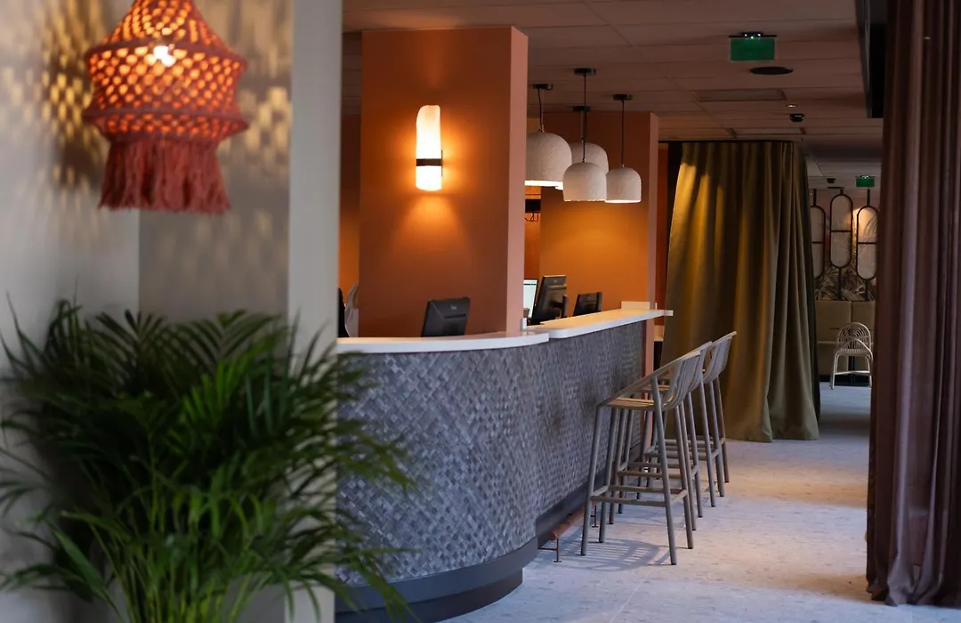Hotel Oceania Lyon-1