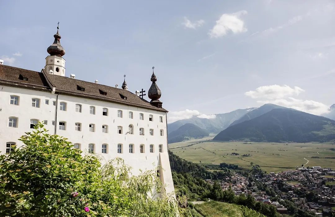 Hotel Tyrol-1