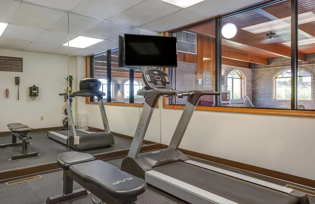 Comfort Inn Millersburg-1