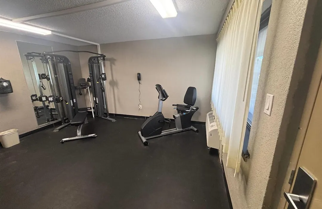 Ramada By Wyndham West Atlantic City-1