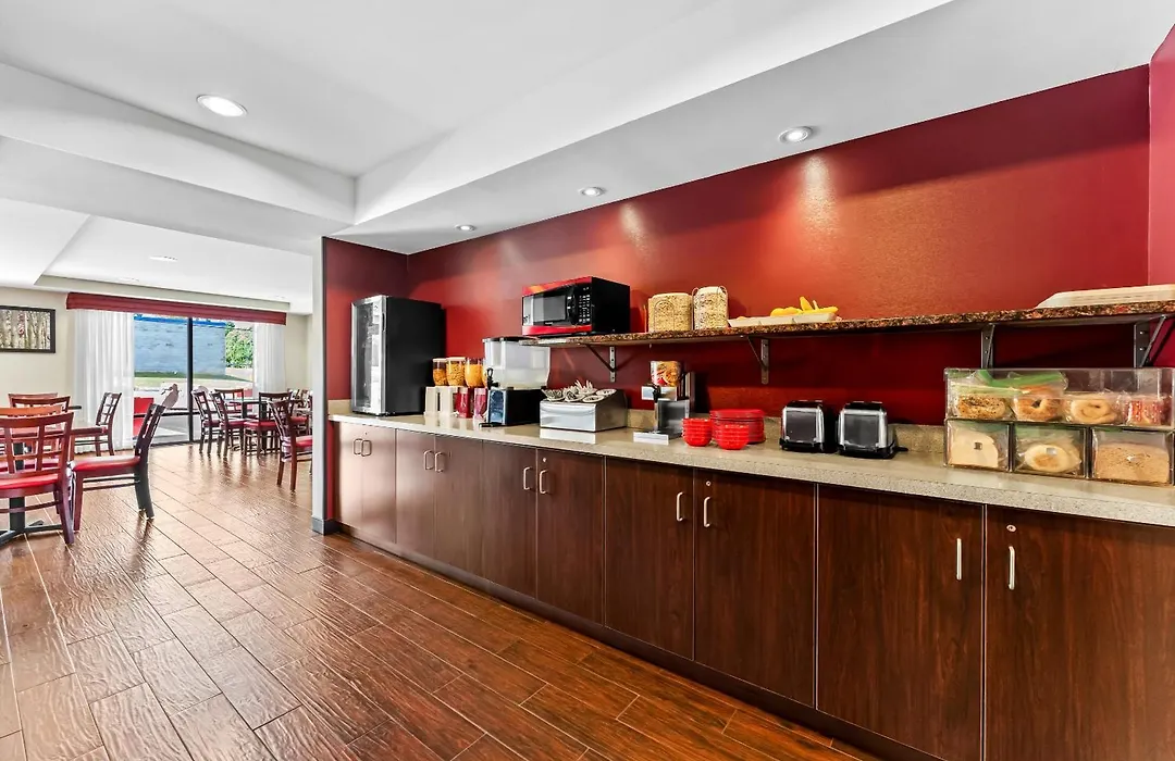 Red Roof Inn Plus+ & Suites Malone-1