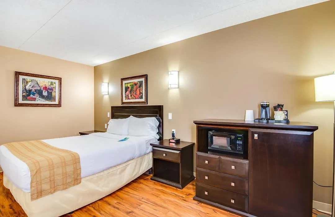 Quality Hotel & Conference Centre Peace River-1