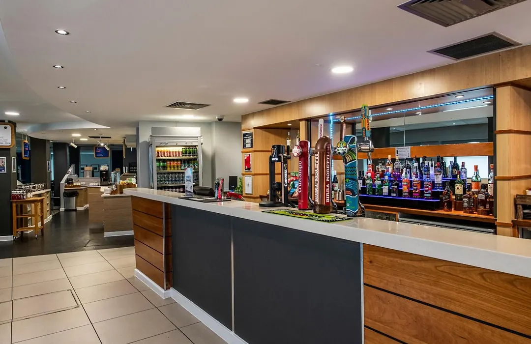 Holiday Inn Express Glasgow City Riverside By Ihg-1