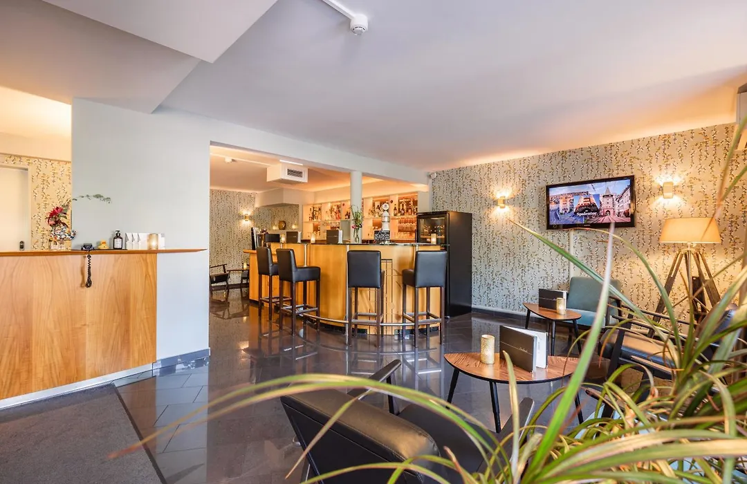 Hotel Spalentor - Ihr Sympathisches Stadthotel-1