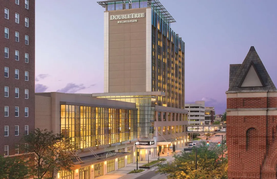 Doubletree By Hilton Hotel Cedar Rapids Convention Complex-1
