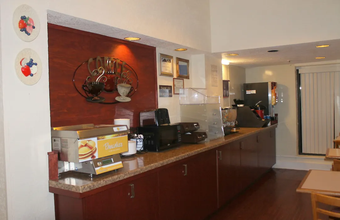 Knights Inn College Station-1