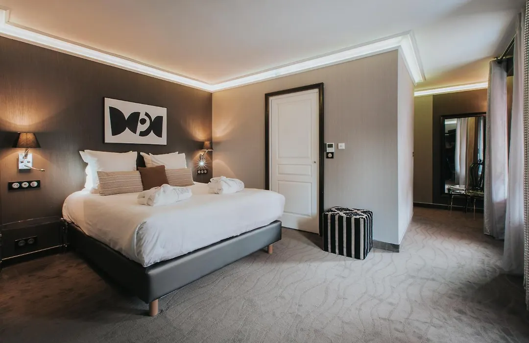 Hôtel Henry II Beaune Centre-1