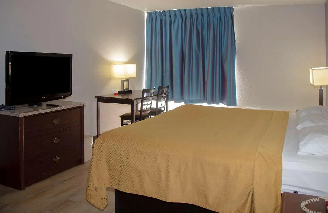 Econo Lodge Ardmore-1