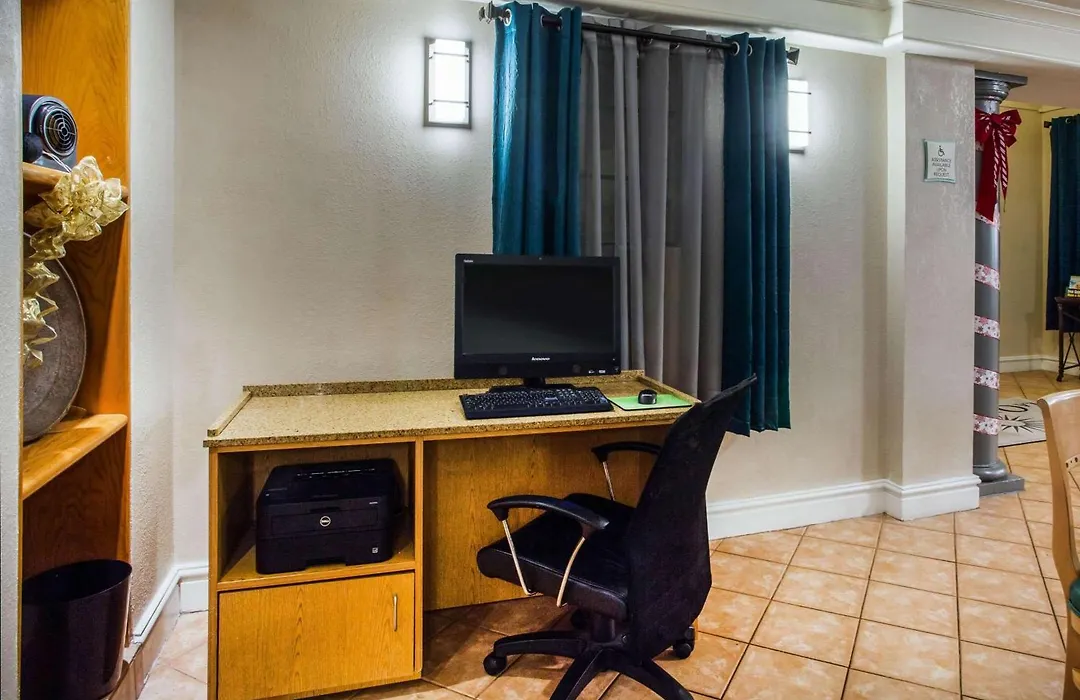La Quinta Inn By Wyndham Norfolk Virginia Beach-1