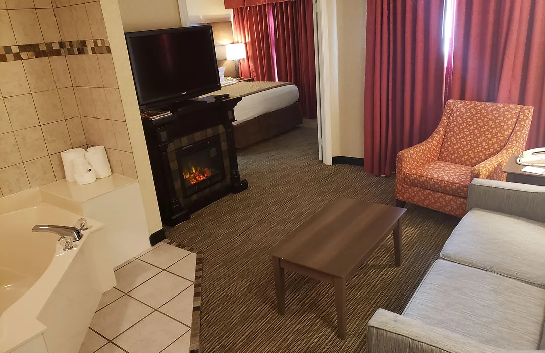Birch Hill Suites Detroit-Warren-1