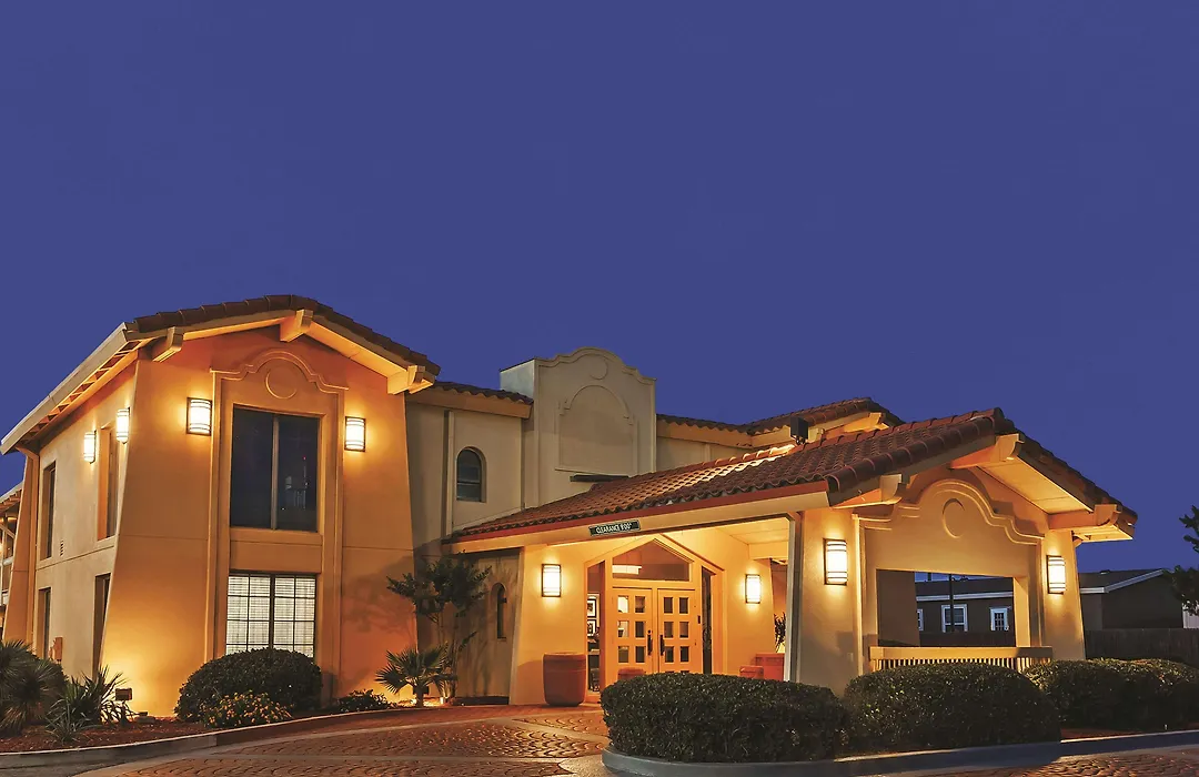 La Quinta Inn By Wyndham Midland-1