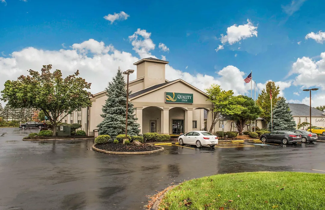 Quality Inn Austintown-Youngstown West-1