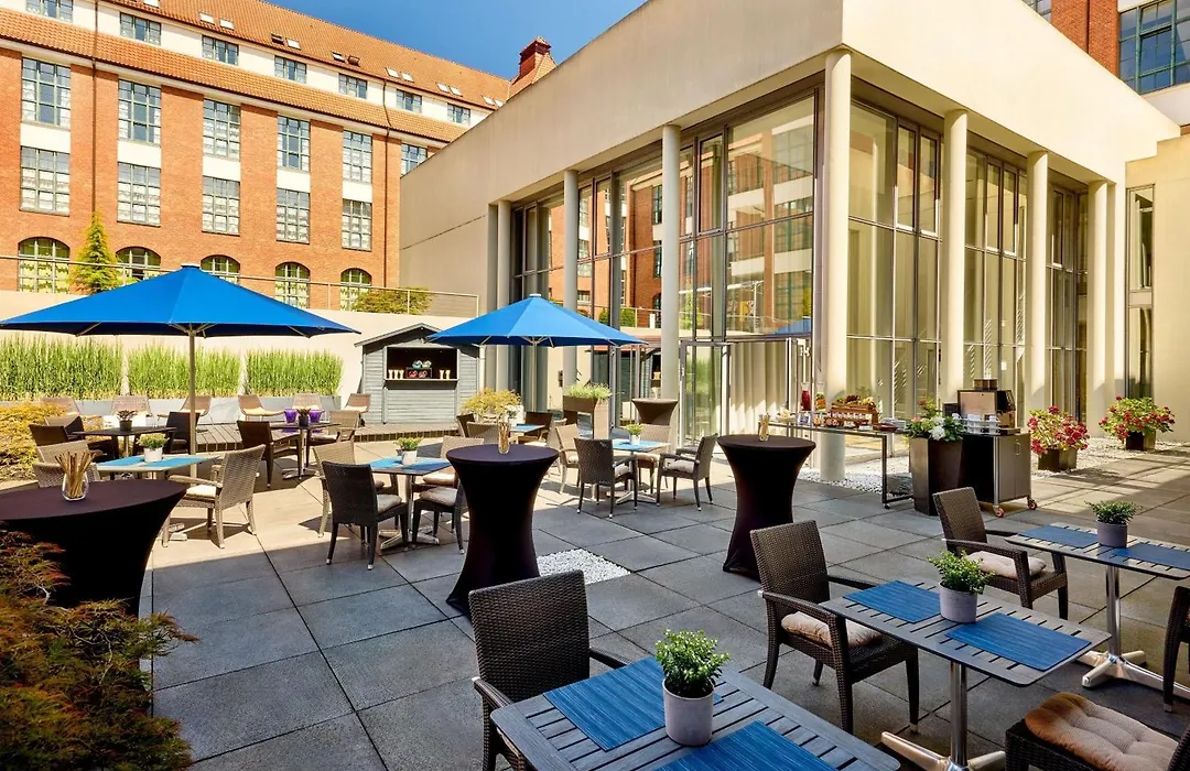 Sheraton Hannover Pelikan Hotel-1