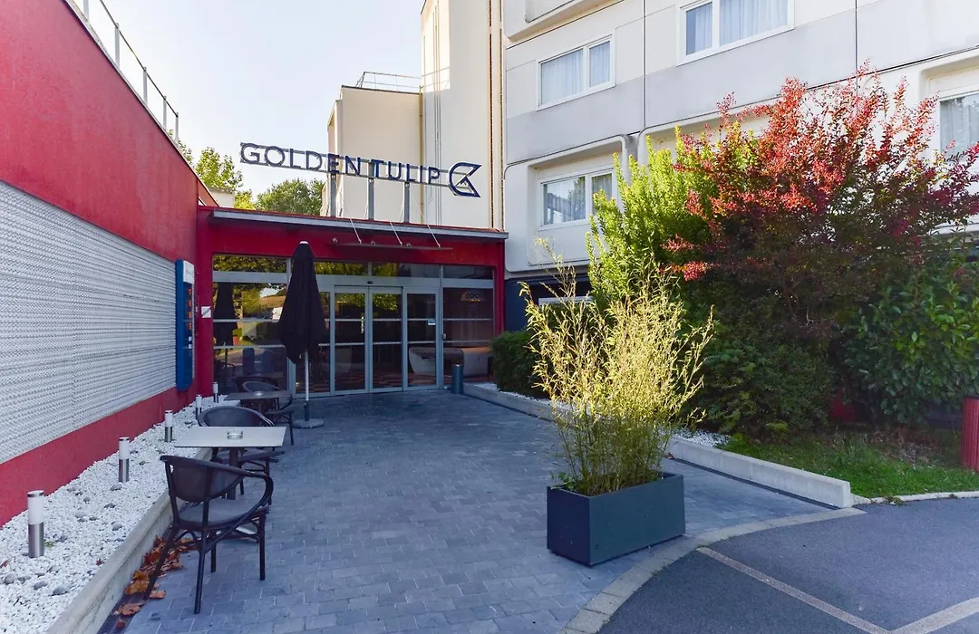 Golden Tulip Roissy Saint Witz-1