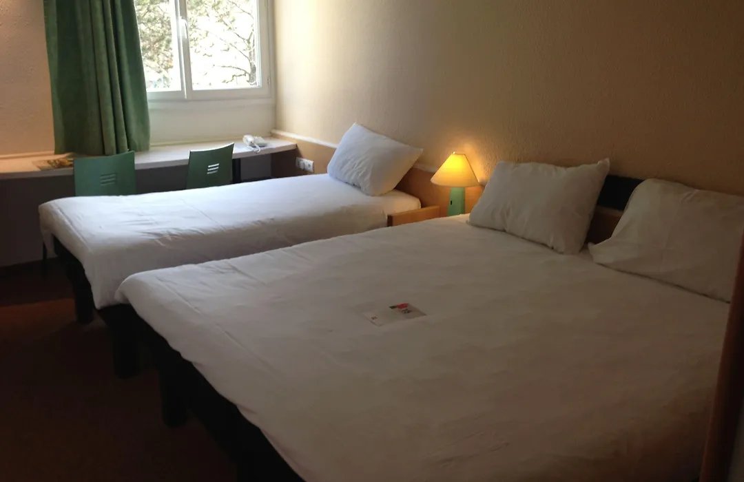 ibis Poitiers Beaulieu-1