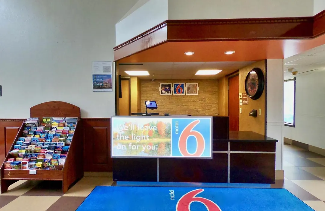 Motel 6-Levittown, Pa - Bensalem-1