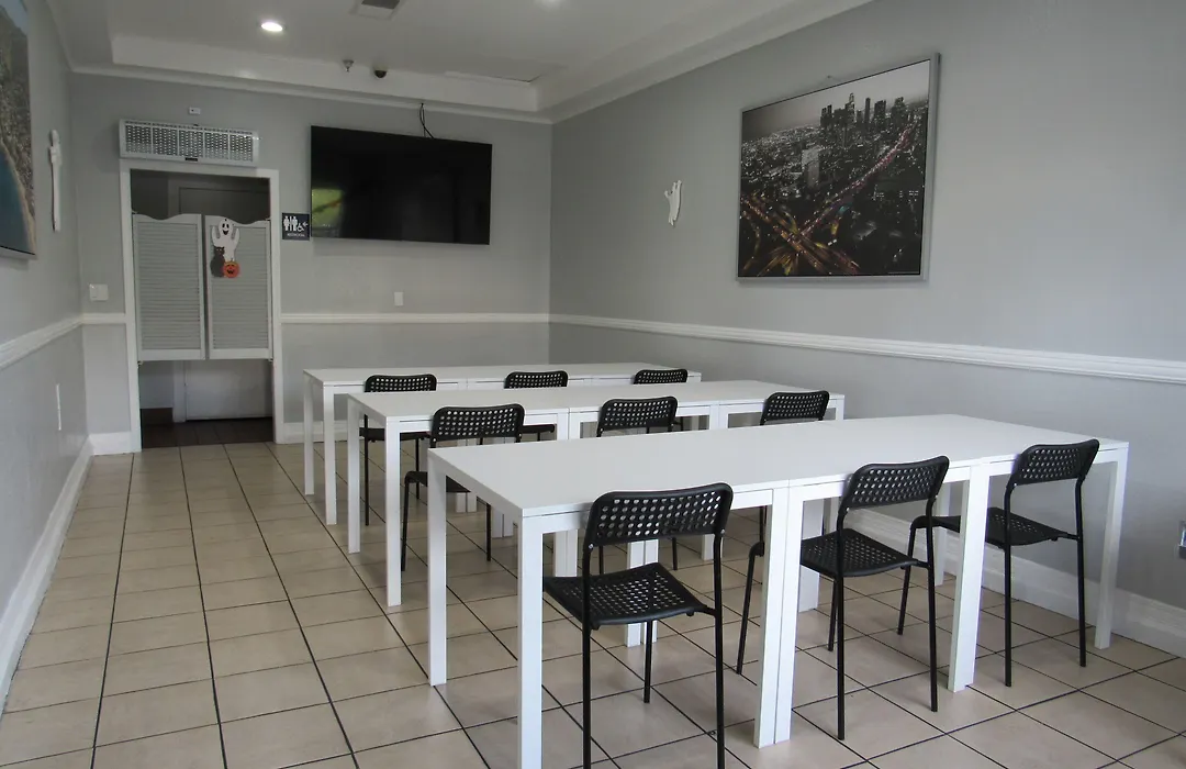 Capri Suites Anaheim-1