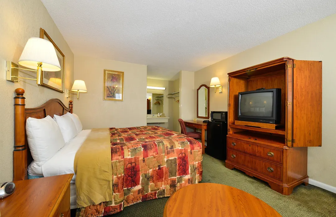 Americas Best Value Inn-Winnsboro-1
