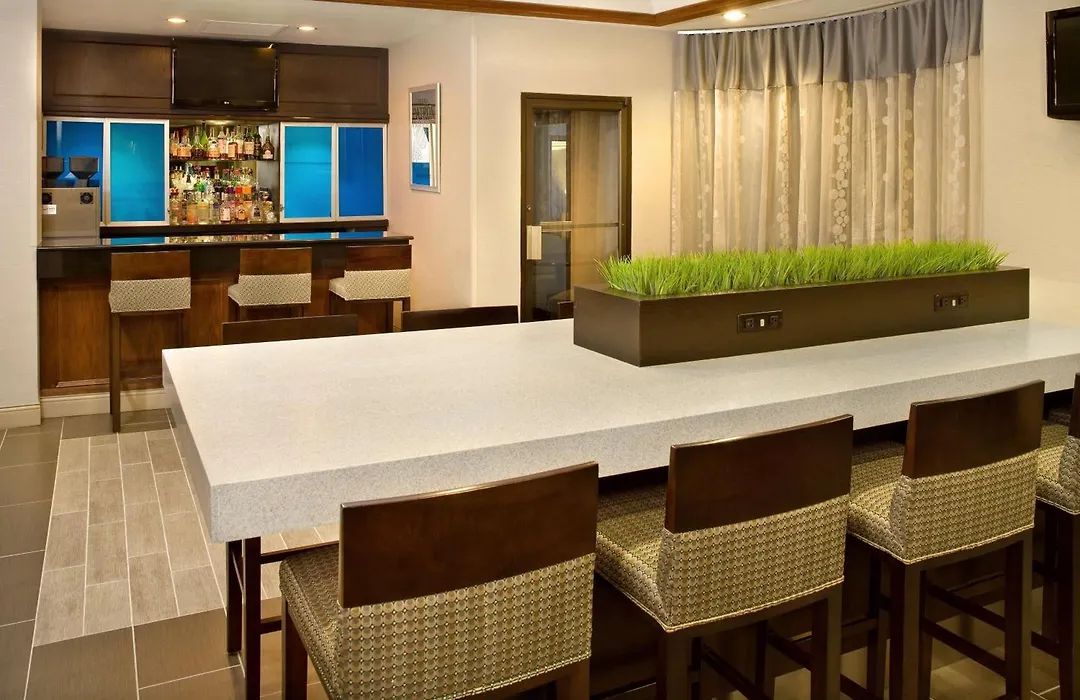 Doubletree By Hilton Hotel Chicago Wood Dale - Elk Grove-1