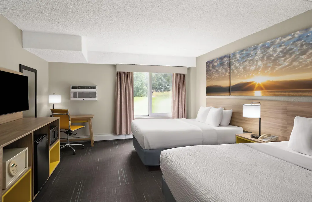 Days Inn & Suites By Wyndham Bozeman-1