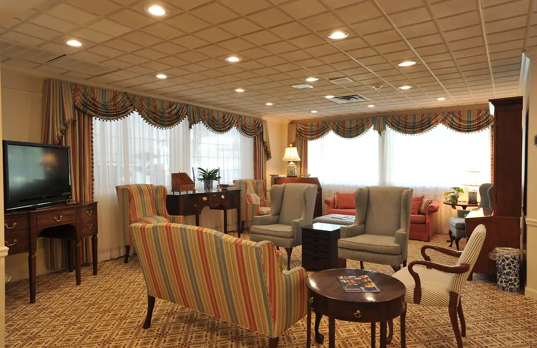 The Farmington Inn And Suites-1