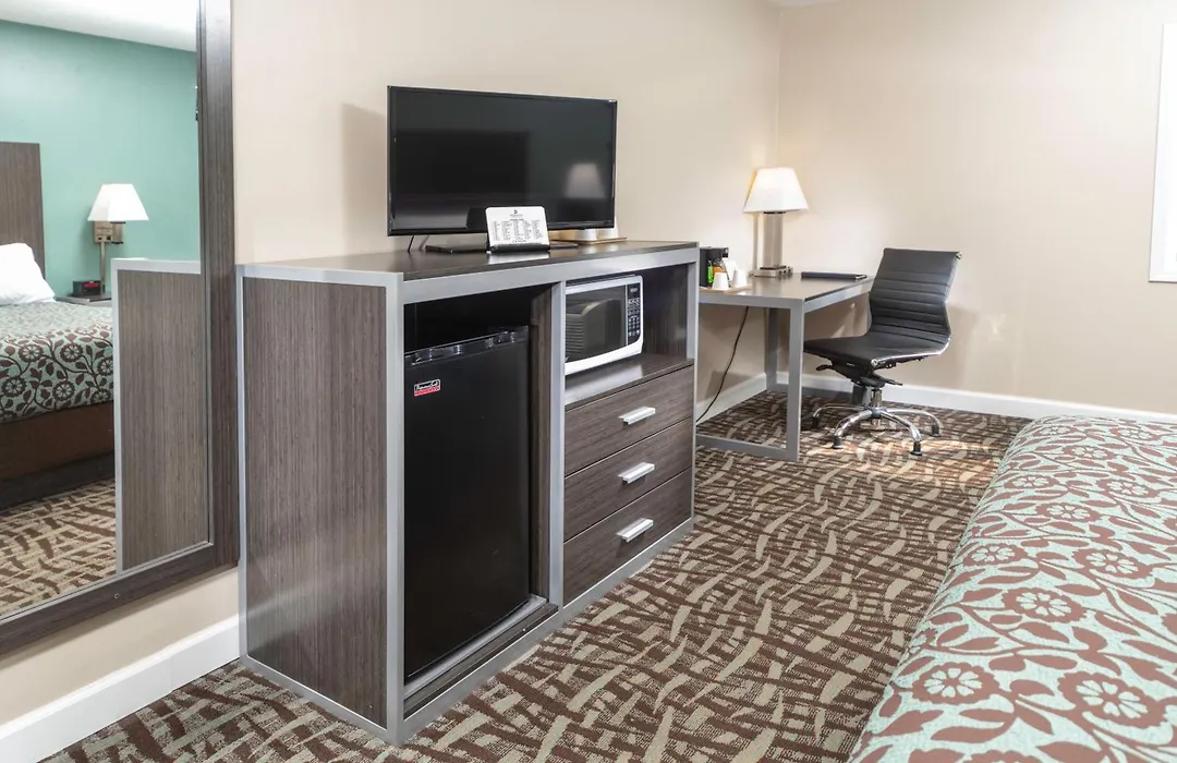 Bridgepointe Inn & Suites By Bphotels, Council Bluffs, Omaha Area-1