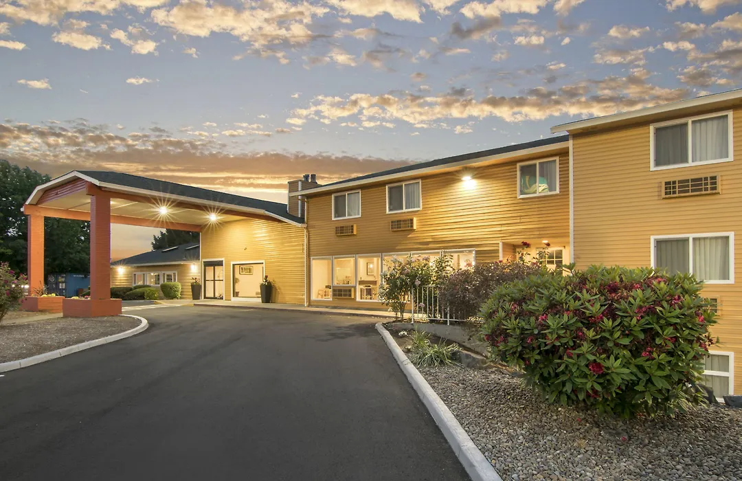 Quality Inn & Suites Albany Corvallis-1