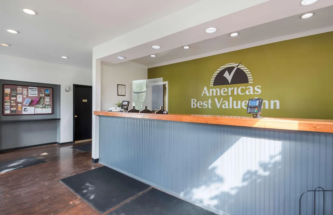 Americas Best Value Inn-Painted Post-1