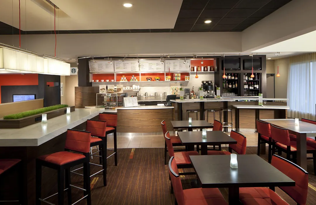 Courtyard Miami Airport West Doral-1