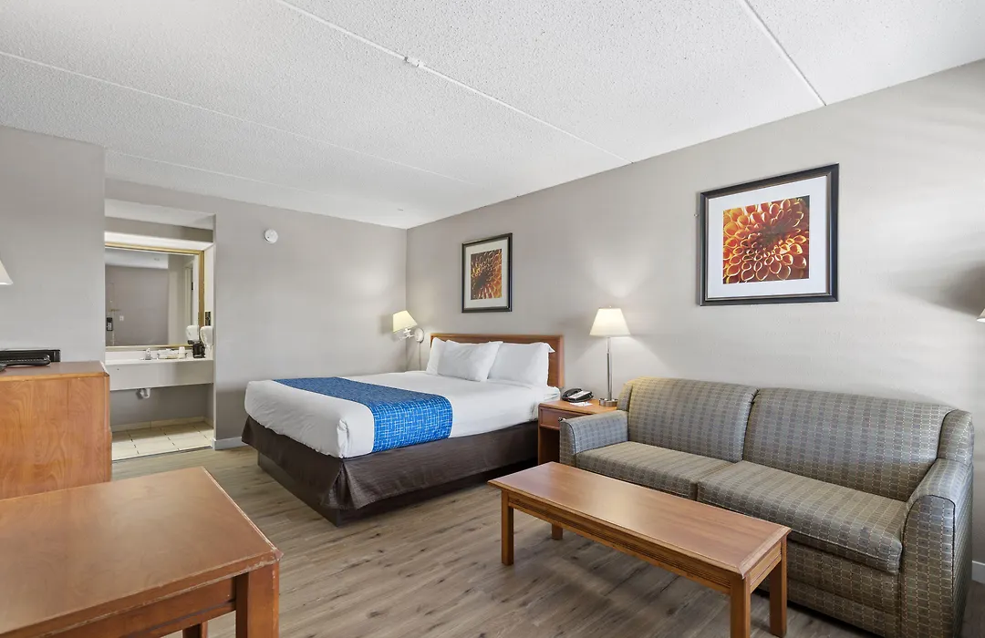 Travelodge By Wyndham Pueblo-1