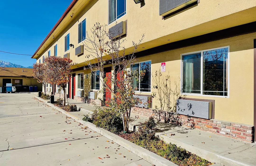Quality Inn Bishop Near Mammoth-1