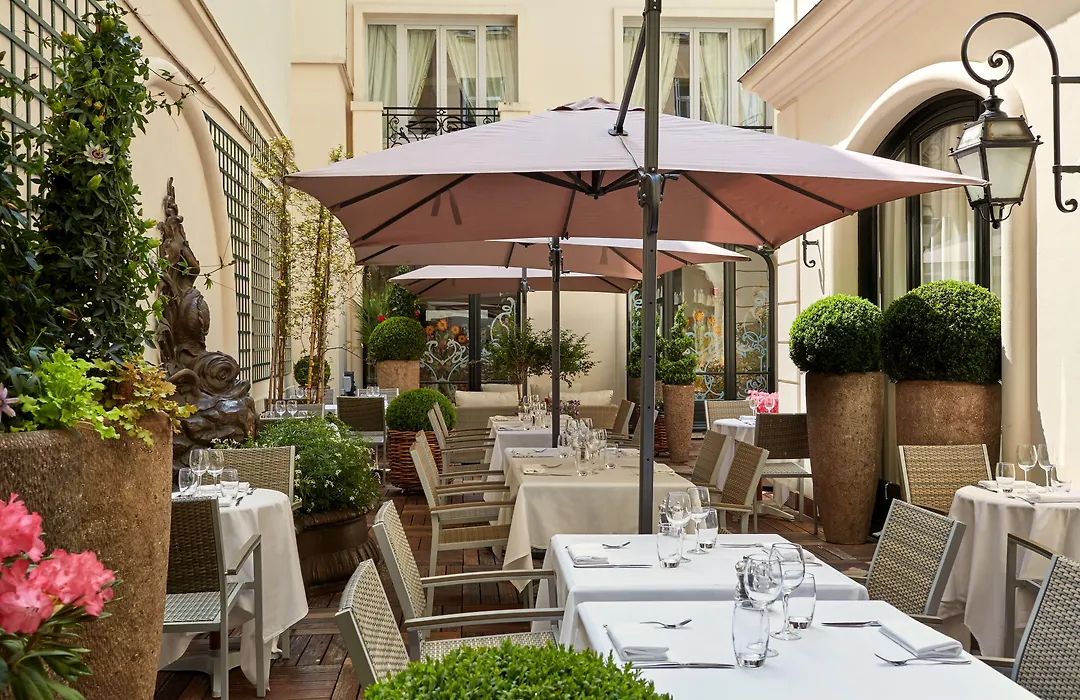 Hotel Regina Louvre-1